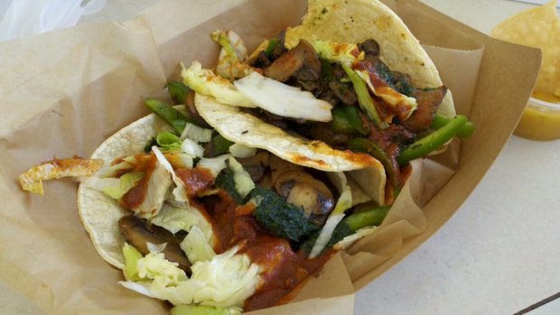 281211_602080349773_78200541_32494227_4947622_n