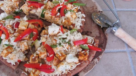 Indian Style Curry Tofu Grilled Pizza